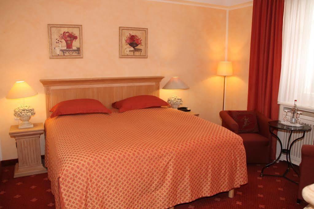 Romantik Im Hotel Villa Roehl Timmendorfer Strand Exterior photo